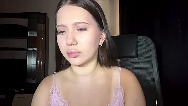 KarlyBiringer online show from 7, 6, 2026