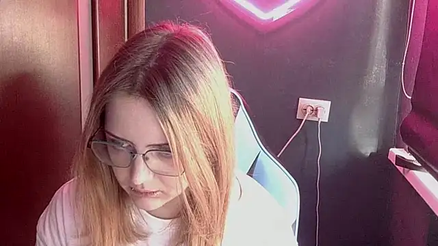 EnsuingPetal online show from 6, 6, 2026