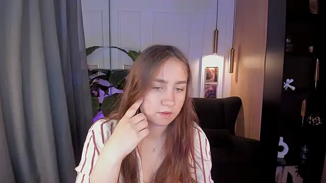 polly bloomm online show from 15, 7, 2026