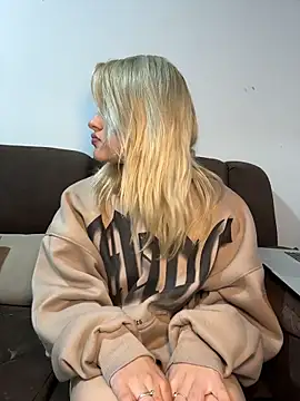 Lia-firee online show from 22, 7, 2026