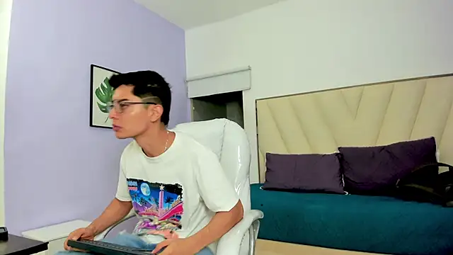 Ethan12  online show from 17, 6, 2026