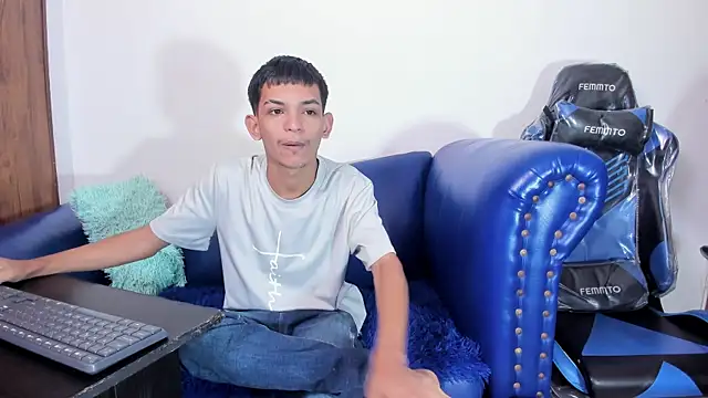 littlecum18 online show from 21, 7, 2026
