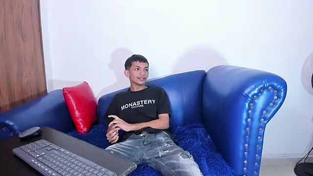 littlecum18 online show from 22, 7, 2026