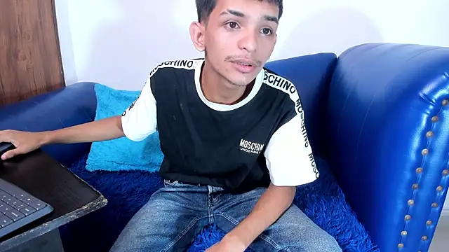 littlecum18 online show from 23, 7, 2026