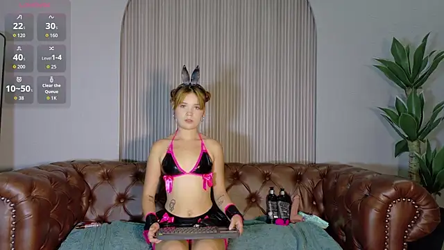 Snapshot of Lilii_Peach chatting on 2, 7, 2026 Lilii Peach online show from 2, 7, 2026