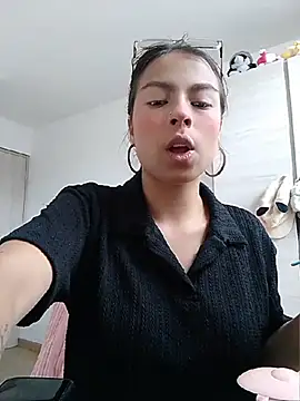  Aisha 20 online show from 9, 7, 2026
