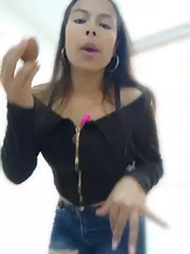  Aisha 20 online show from 17, 6, 2026