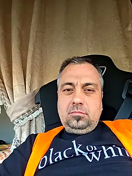 Robertoplayboy online show from 22, 4, 2026