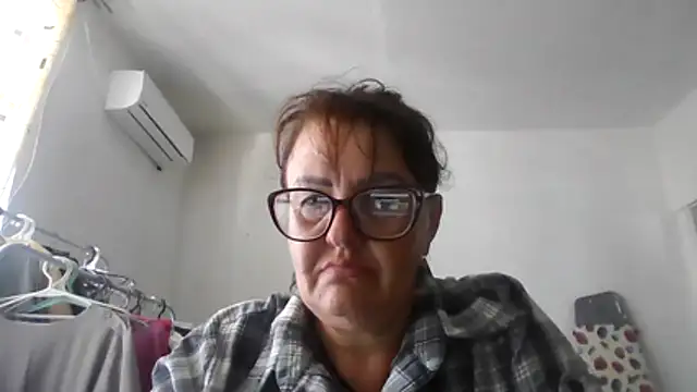 Snapshot of ErikaXShine chatting on 25, 7, 2026 ErikaXShine online show from 25, 7, 2026