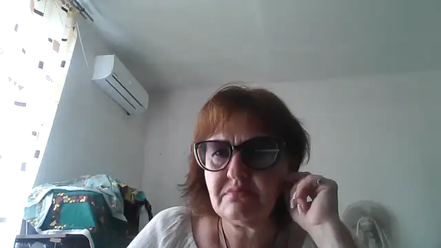 Snapshot of ErikaXShine chatting on 30, 6, 2026 ErikaXShine online show from 30, 6, 2026