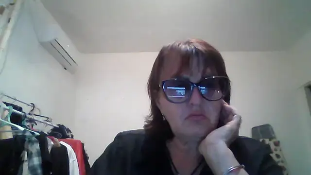 Snapshot of ErikaXShine chatting on 23, 7, 2026 ErikaXShine online show from 23, 7, 2026