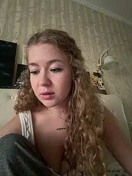 Snapshot of CassiRide chatting on 10, 6, 2026 CassiRide online show from 10, 6, 2026
