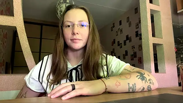 AlisonOhlmacher online show from 12, 6, 2026