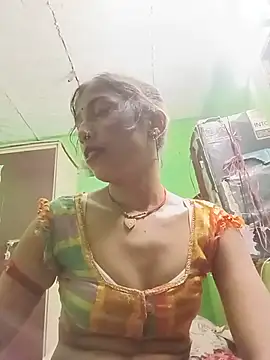 Snapshot of Cut_shivi56 chatting on 18, 7, 2026 Cut shivi56 online show from 18, 7, 2026