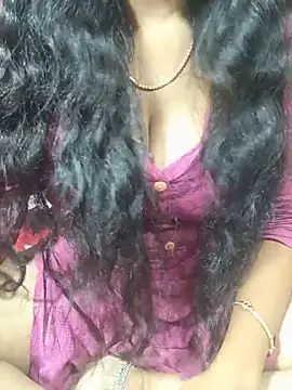 Snapshot of telugu_modal_divya0999 chatting on 23, 7, 2026 telugu modal divya0999 online show from 23, 7, 2026