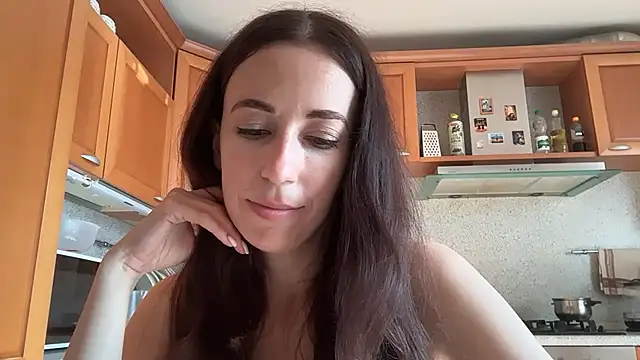 Snapshot of Flamingo_Queen chatting on 14, 7, 2026 Flamingo Queen online show from 14, 7, 2026