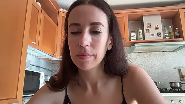 Snapshot of Flamingo_Queen chatting on 18, 7, 2026 Flamingo Queen online show from 18, 7, 2026