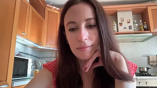Snapshot of Flamingo_Queen chatting on 23, 6, 2026 Flamingo Queen online show from 23, 6, 2026