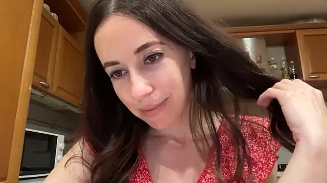 Snapshot of Flamingo_Queen chatting on 21, 6, 2026 Flamingo Queen online show from 21, 6, 2026