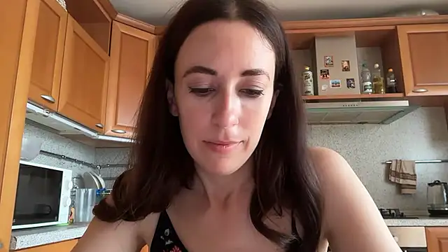 Snapshot of Flamingo_Queen chatting on 13, 7, 2026 Flamingo Queen online show from 13, 7, 2026