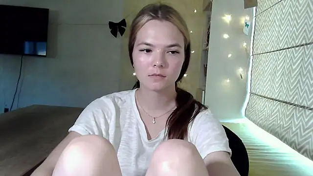 Snapshot of AvrilGillig chatting on 26, 6, 2026 AvrilGillig online show from 26, 6, 2026