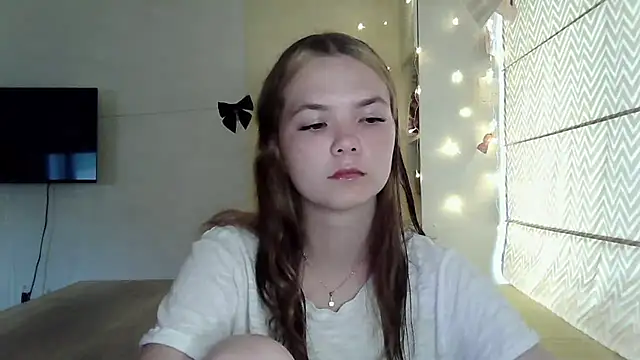 Snapshot of AvrilGillig chatting on 28, 6, 2026 AvrilGillig online show from 28, 6, 2026