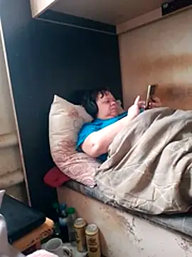 oksana72 online show from 23, 2, 2026