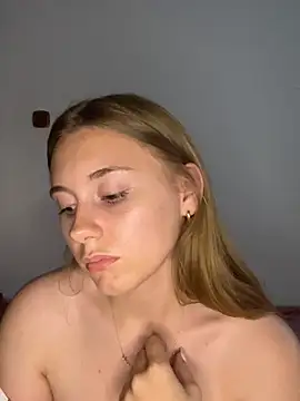 FlirtySophiaa online show from 7, 6, 2026