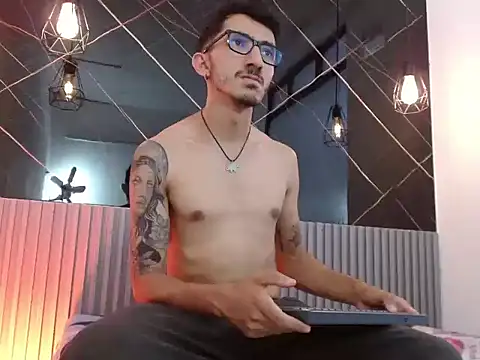 DylanAnderson1 online show from 15, 6, 2026