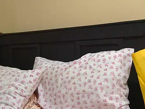 kinkydolll online show from 4, 7, 2026