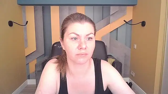 LunaKissesx online show from 9, 6, 2026