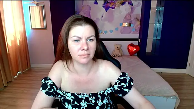 LunaKissesx online show from 27, 6, 2026