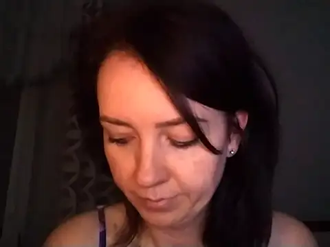 Snapshot of JenniferAlone chatting on 11, 6, 2026 JenniferAlone online show from 11, 6, 2026