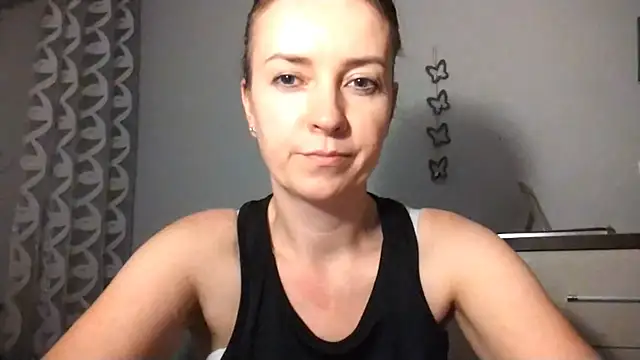 Snapshot of JenniferAlone chatting on 19, 7, 2026 JenniferAlone online show from 19, 7, 2026