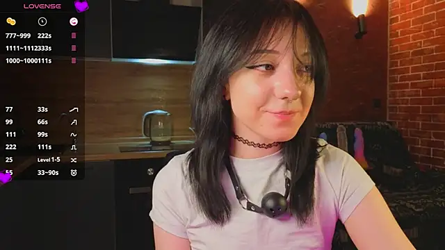 yuriski  online show from 9, 6, 2026