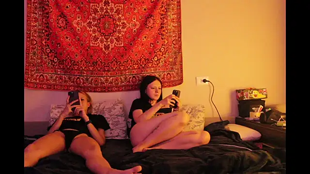 Catherine19Hunt online show from 15, 7, 2026