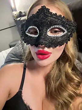 AlexandraMoore03 online show from 4, 7, 2026