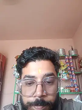 Snapshot of Desindianbull69 chatting on 12, 6, 2026 Desindianbull69 online show from 12, 6, 2026