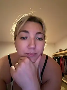 LauraStarr online show from 22, 7, 2026