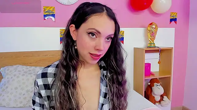 AshleyBenoitt online show from 24, 6, 2026
