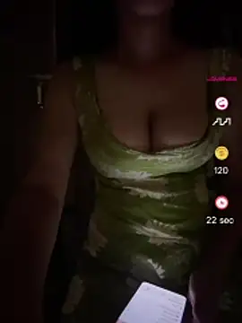Snapshot of Lustofloves chatting on 19, 7, 2026 Lustofloves online show from 19, 7, 2026