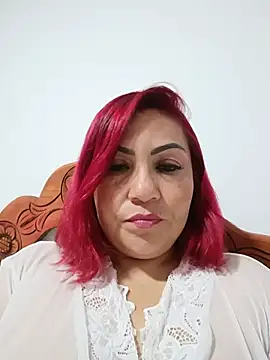 Agata Traviesa online show from 19, 6, 2026