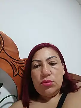 Agata Traviesa online show from 9, 7, 2026