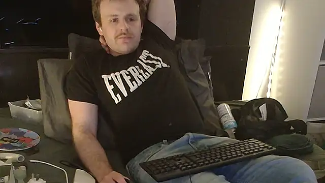 kinkyboipig online show from 31, 7, 2026