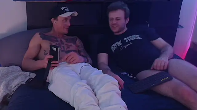 kinkyboipig online show from 10, 7, 2026