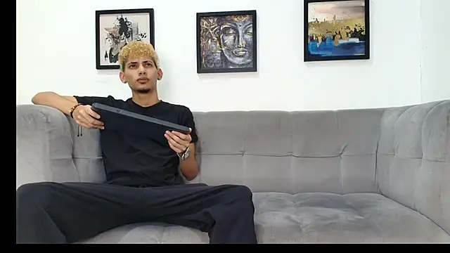 Hot skinny guys online show from 19, 6, 2026