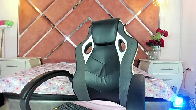 Carla Alvez online show from 6, 7, 2026