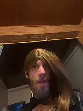 steph-travesti online show from 9, 6, 2026