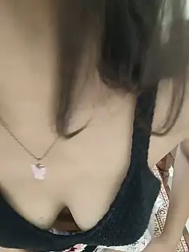Snapshot of Hottness_Vamika chatting on 11, 7, 2026 Hottness Vamika online show from 11, 7, 2026