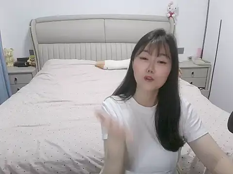 Emgirl-00 online show from 15, 6, 2026